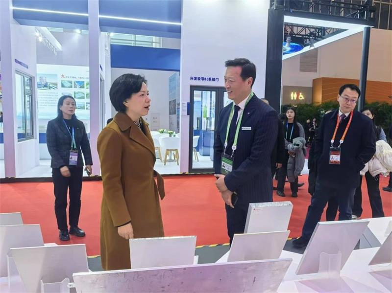 綠色低碳，引領(lǐng)產(chǎn)業(yè)鏈可持續(xù)發(fā)展——明泰鋁業(yè)精彩亮相鏈博會(huì)